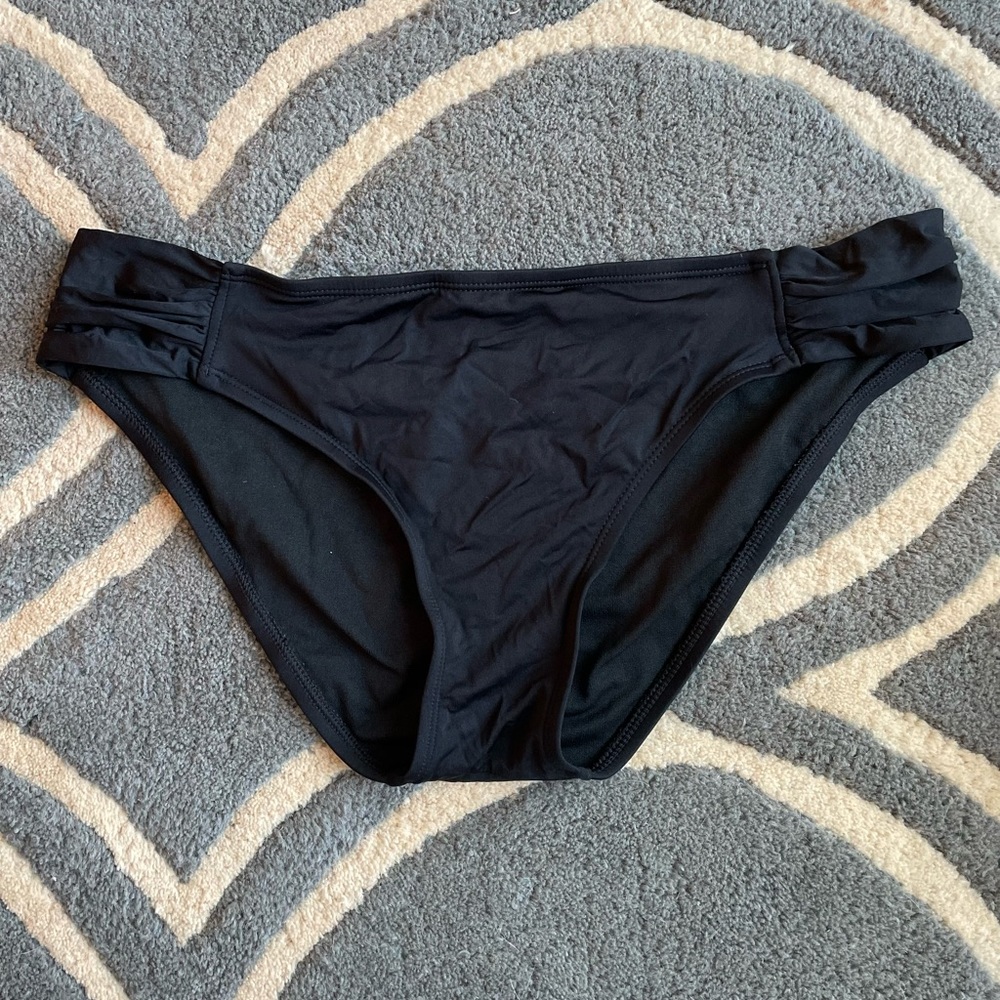 Mid Rise Bikini Bottom
